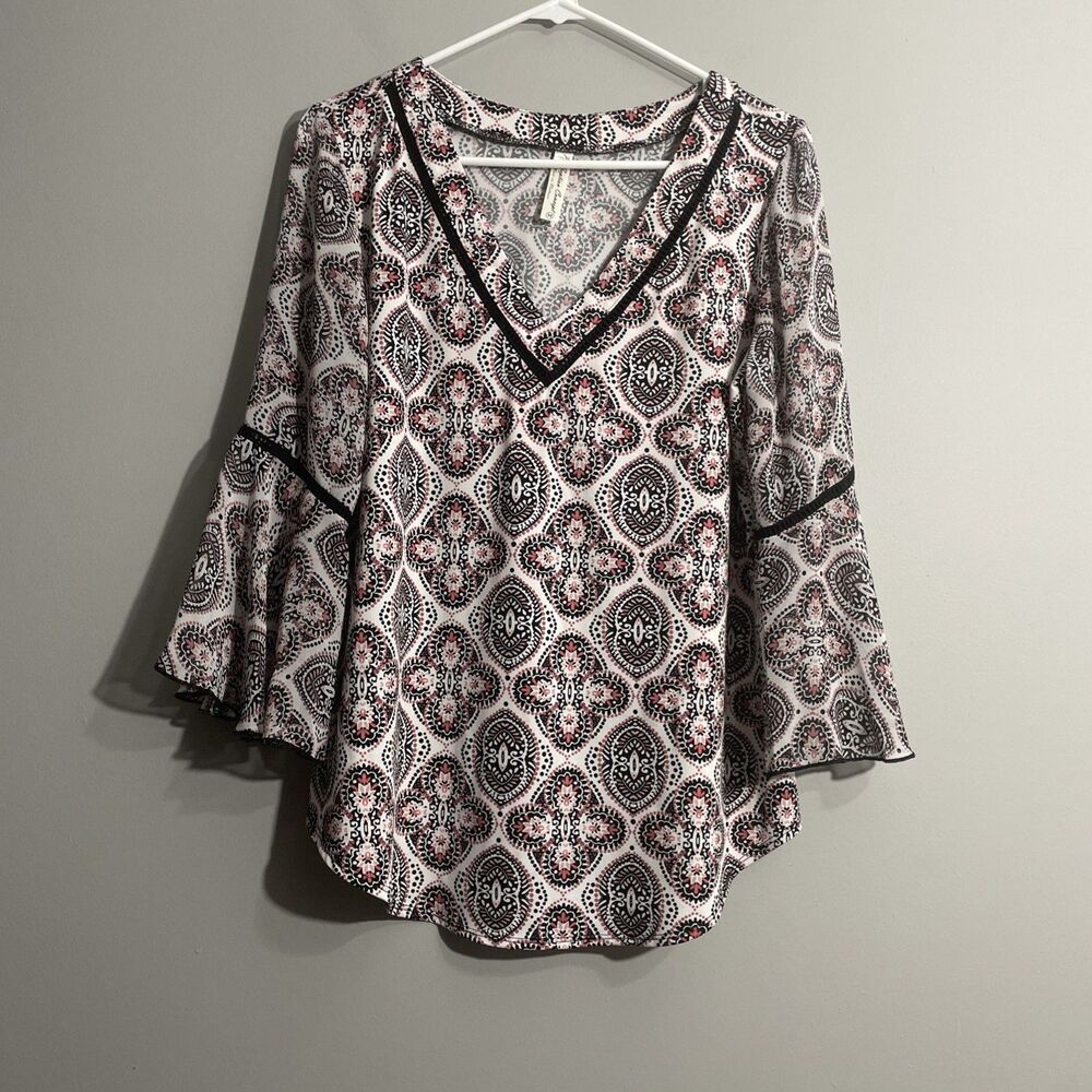 PerSeption Concept Floral Bell Sleeve  Dressy Blouse Pink Black Boho Romantic M